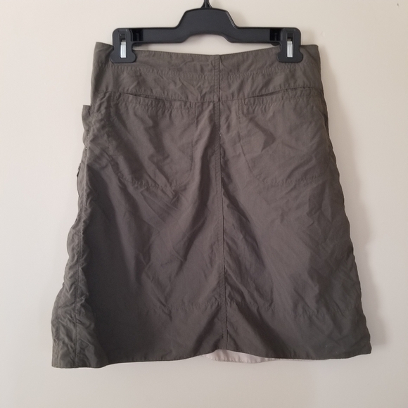 Mountain Hardwear Hiker Skirt Outdoor Wear Nylon Mini Length Size 6 - Picture 9 of 9